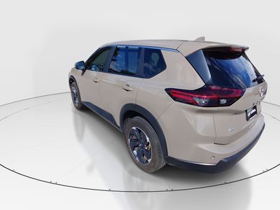 2025 Nissan Rogue - Photo 5