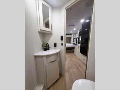 2026 Grand Design Transcend One - Photo 14