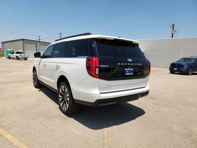 2027 Ford Expedition — detail view