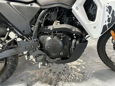 2025 Kawasaki KLR650 S Pearl Crystal White/Metallic Carbon Gray - Photo 17
