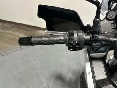 2025 Kawasaki KLR650 S Pearl Crystal White/Metallic Carbon Gray - Photo 13