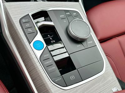 2026 BMW i4 - Photo 14