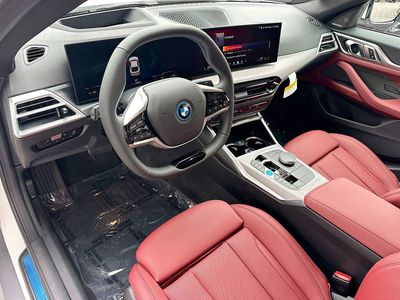 2026 BMW i4 - Photo 7