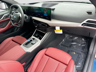 2026 BMW i4 - Photo 24