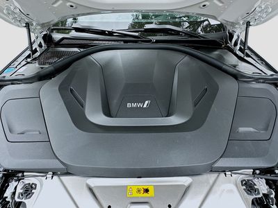 2026 BMW i4 - Photo 25