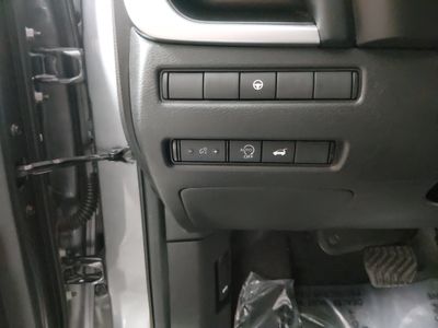 2025 Nissan Rogue — photo 13 view