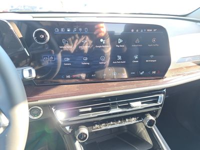 2026 Chevrolet Traverse — photo 8 view