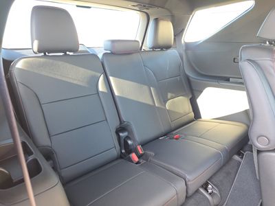 2026 Chevrolet Traverse — photo 14 view