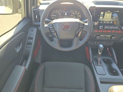 2026 Nissan Frontier — photo 15 view