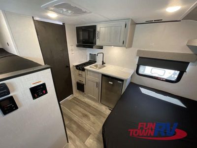 2026 CrossRoads RV Sunset Trail Select - Photo 10