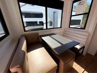 2026 Grand Solitude - Photo 9