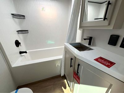 2026 Grand Solitude - Photo 23