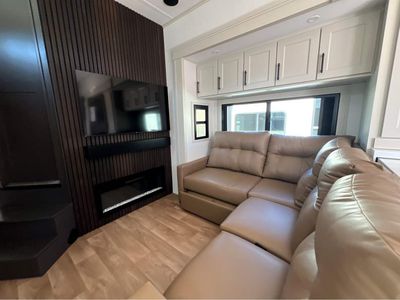 2026 Grand Solitude - Photo 10