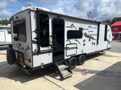 2023 Forest River RV Cherokee Grey Wolf Black Label — detail view
