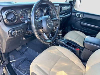 2020 Jeep Wrangler — photo 24 view