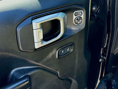 2020 Jeep Wrangler — photo 21 view