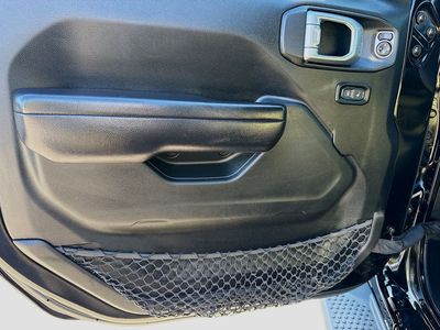 2020 Jeep Wrangler — photo 20 view