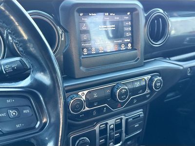 2020 Jeep Wrangler — photo 25 view