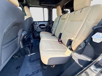 2020 Jeep Wrangler — photo 19 view