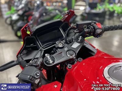 2025 Honda CBR500R — photo 13 view