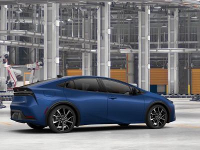 2026 Toyota Prius Plug-in Hybrid - Photo 13