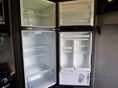 2023 Coachmen RV Adrenaline - Photo 27