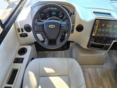 2026 Thor Motor Coach VEGAS - Photo 2