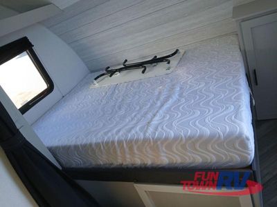2022 Forest River RV Salem FSX — photo 32 view