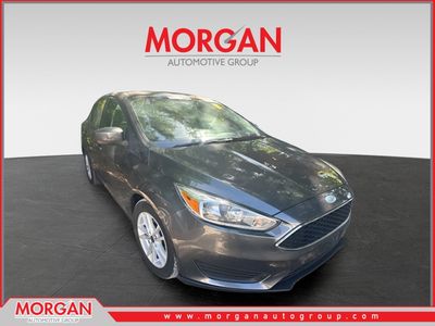2018 Ford Focus SE in Magnetic — front three-quarter view