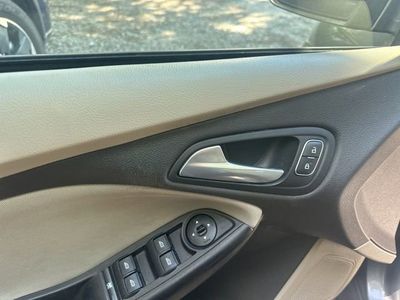 2018 Ford Focus — photo 11 view