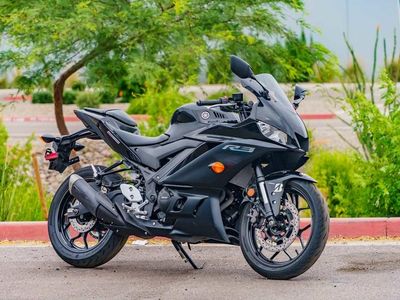 2023 Yamaha YZF-R3 - Photo 1