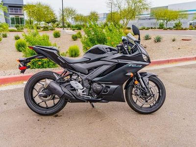 2023 Yamaha YZF-R3 - Photo 3