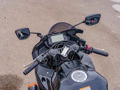 2023 Yamaha YZF-R3 - Photo 8