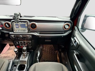 2022 Jeep Gladiator — photo 17 view