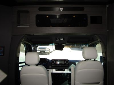2022 Airstream ATLAS - Photo 4