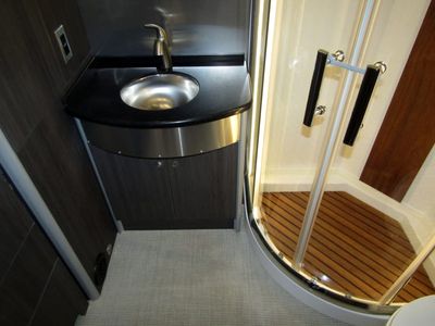 2022 Airstream ATLAS - Photo 18