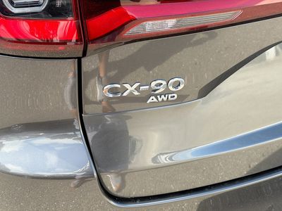 2026 Mazda CX-90 — photo 11 view