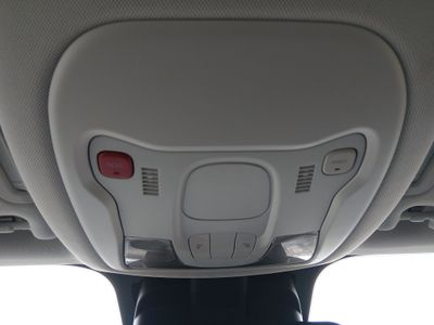 2023 Jeep Renegade — photo 20 view