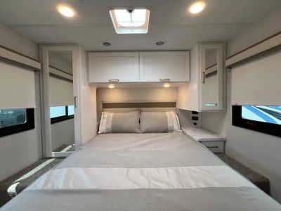 2027 Thor Motor Coach CHATEAU — photo 15 view