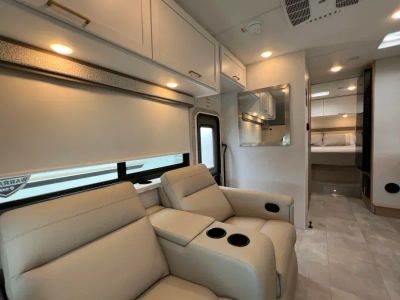 2027 Thor Motor Coach CHATEAU — photo 13 view