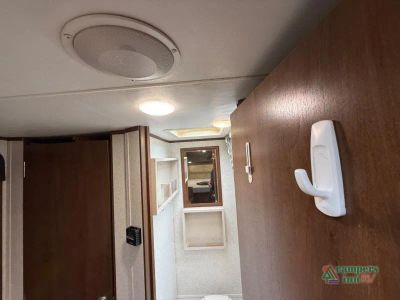 2017 Jayco Jay Flight SLX — photo 22 view
