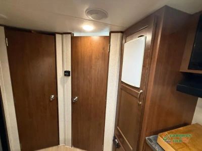 2017 Jayco Jay Flight SLX — photo 16 view