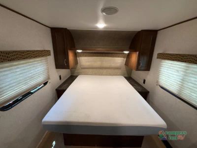 2017 Jayco Jay Flight SLX — photo 18 view