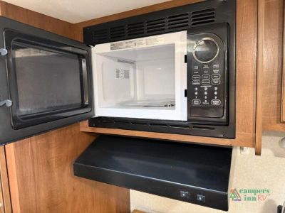 2017 Jayco Jay Flight SLX — photo 11 view