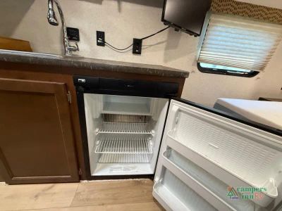 2017 Jayco Jay Flight SLX — photo 7 view