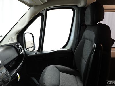 2026 Thor Motor Coach Sequence Sport — photo 11 view