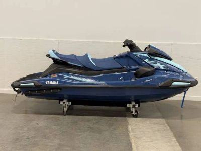 2026 Yamaha WaveRunners VX Cruiser® with Audio — front three-quarter view