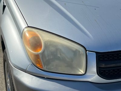 2005 Toyota RAV4 — photo 8 view