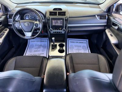 2014 Toyota Camry — photo 13 view