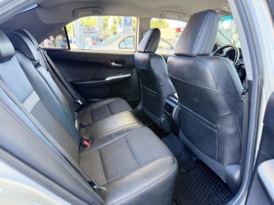 2014 Toyota Camry — photo 16 view